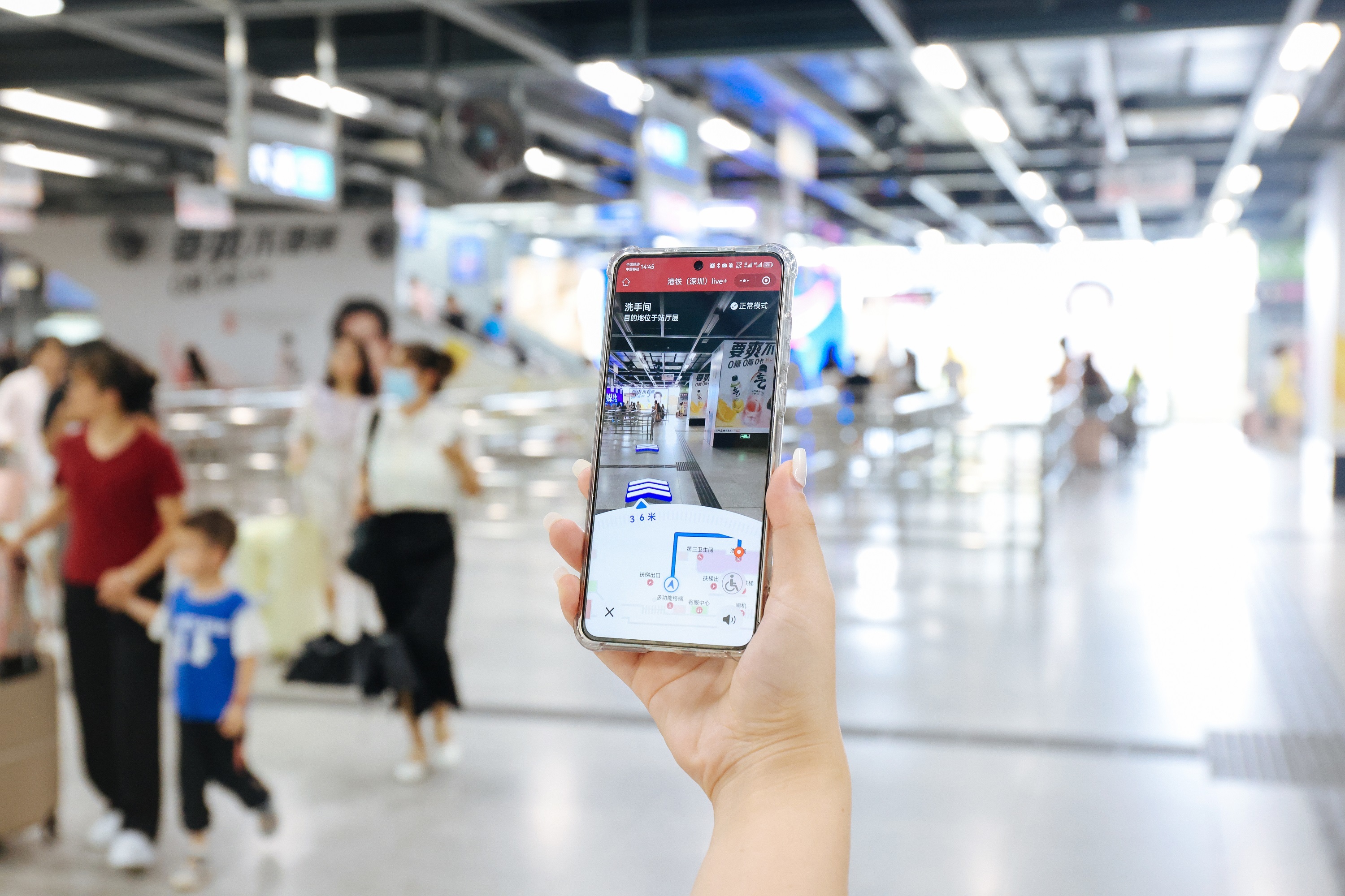 实景导航，智能问询，4号线深圳北站上线多功能智能终端