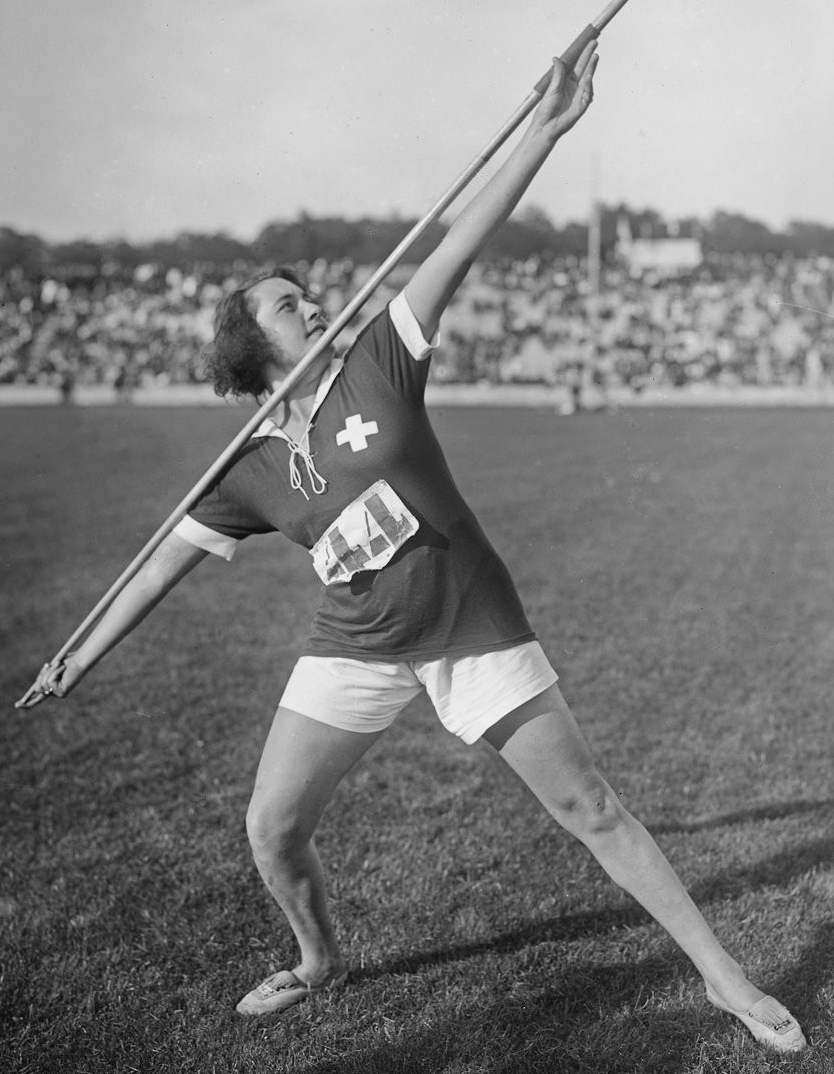 参加1922年“女性奥运会”（Jeux Olympiques Féminins）比赛的女运动员。不过，一些体育史学者会使用更偏中性的词汇“1922年女子体育大会”（The 1922 Women's World Games）