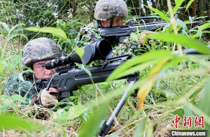 武警广西钦州支队高温酷暑砺炼精兵凤凰网宁波_凤凰网