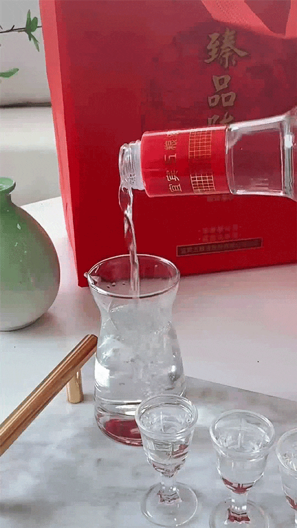 五粮液卷疯了！399元1瓶的浓香白酒，今天499元抱走6瓶！！_凤凰网