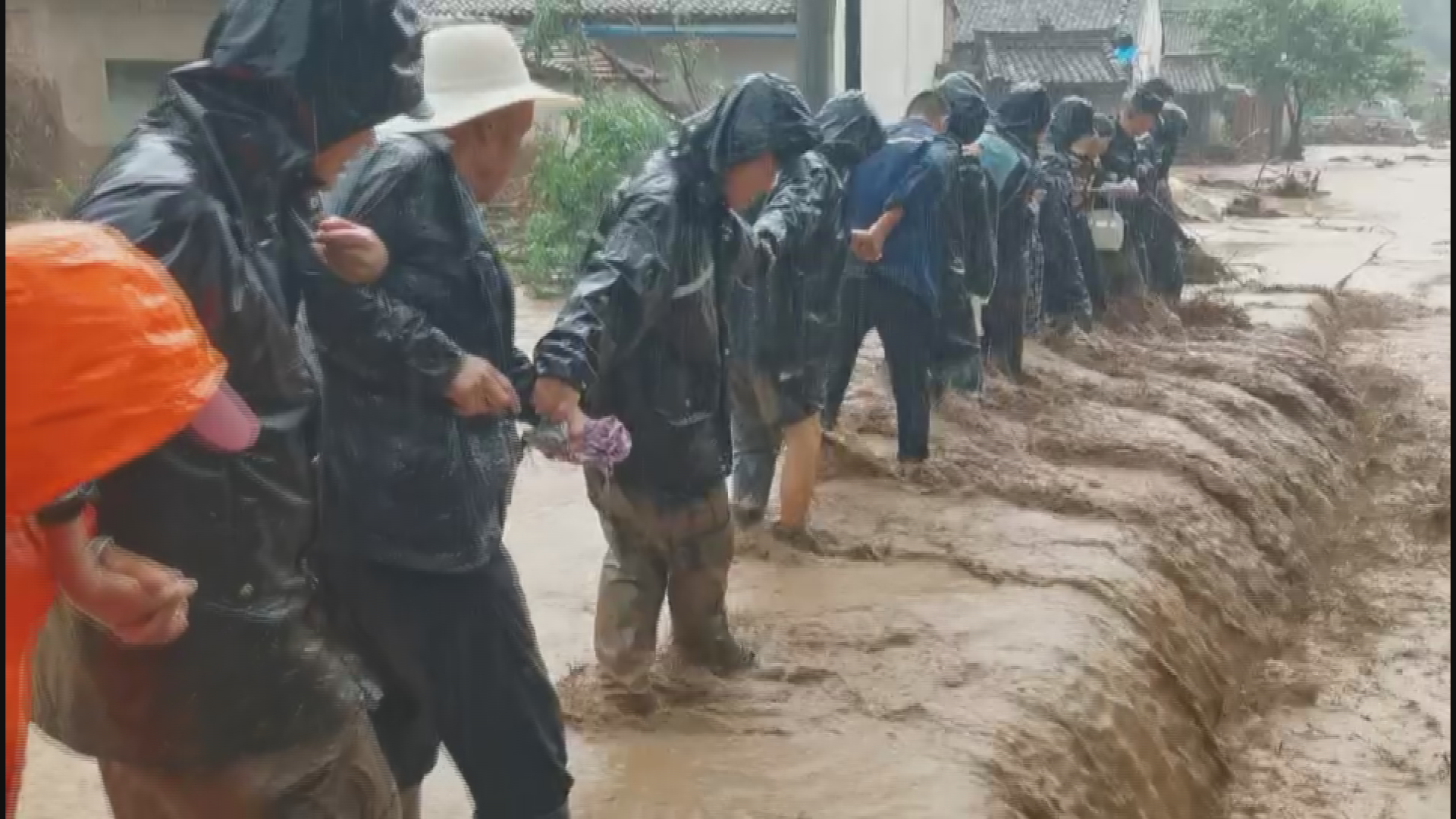 华亭闻“汛”而动　多举措防范应对强降雨