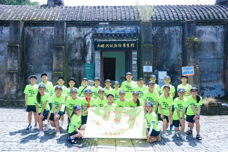 31名西藏师生来到深圳