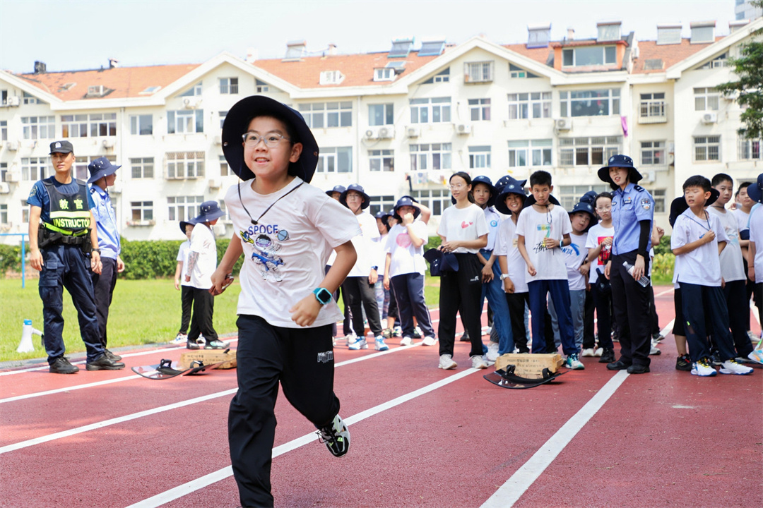 “少年出海，淬炼警彩”！第二期青岛市公安局青少年警训营活动成功举办