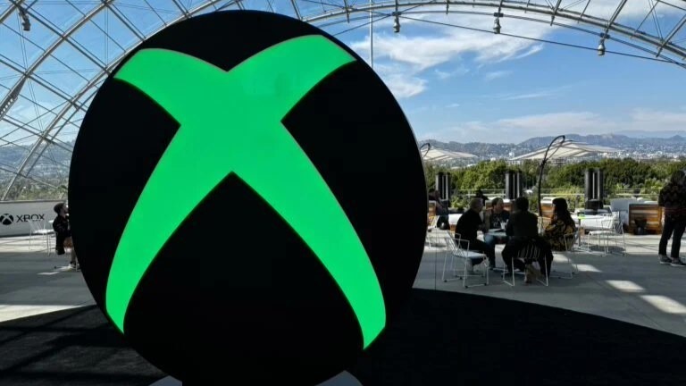 動視暴雪助力Xbox營收暴漲，微軟硬件收入卻下滑