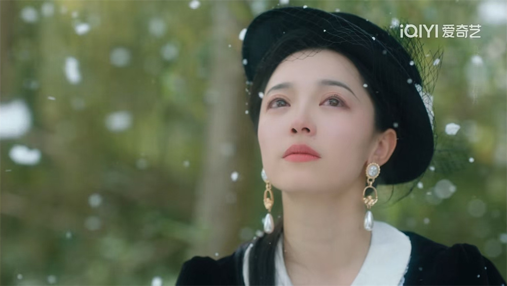 格格的破碎感，有。