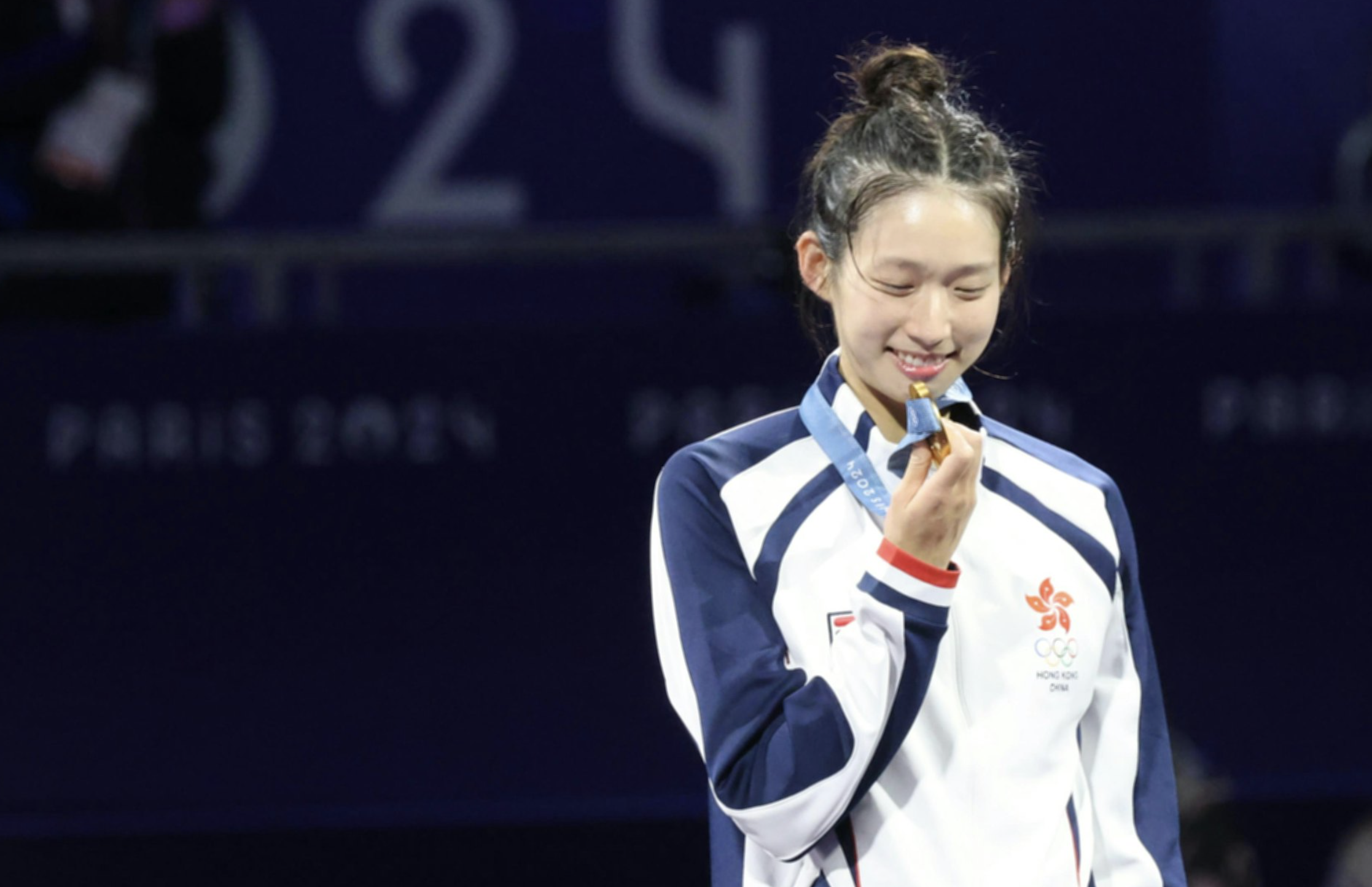 “重剑”出击！港队在巴黎奥运首金诞生