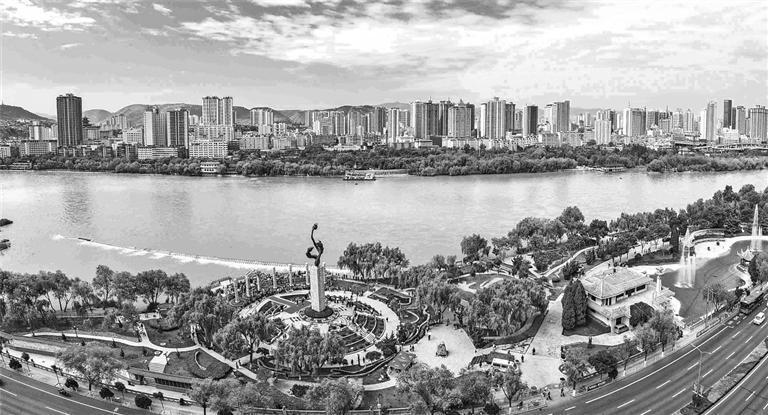 龙源主题公园　(本版图片除署名外均为资料图)