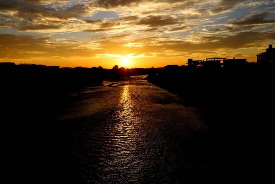 吉安安福县：霞映泸水美如画