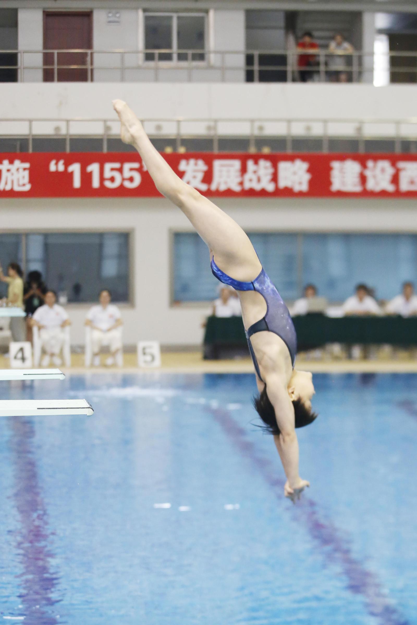 选手比赛的精彩瞬间