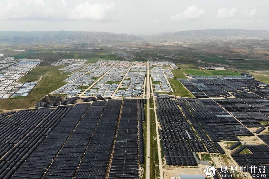 天祝县松山镇德吉新村食用菌种植示范基地　李亚龙　摄