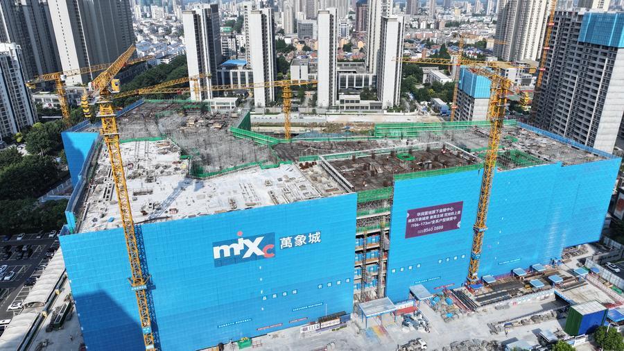 英媒用淮安一在建商城图片称中国"充斥鬼城"
