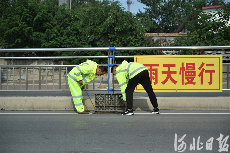 河北武安：清淤疏通防内涝5.jpeg