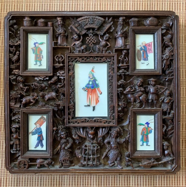 一套五幅微型通草画（使用同时期广东木雕框再装裱）