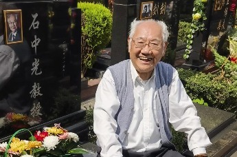 91岁音乐家颠覆传统的长寿秘诀，自己给自己写墓志铭，乐观看待生死！