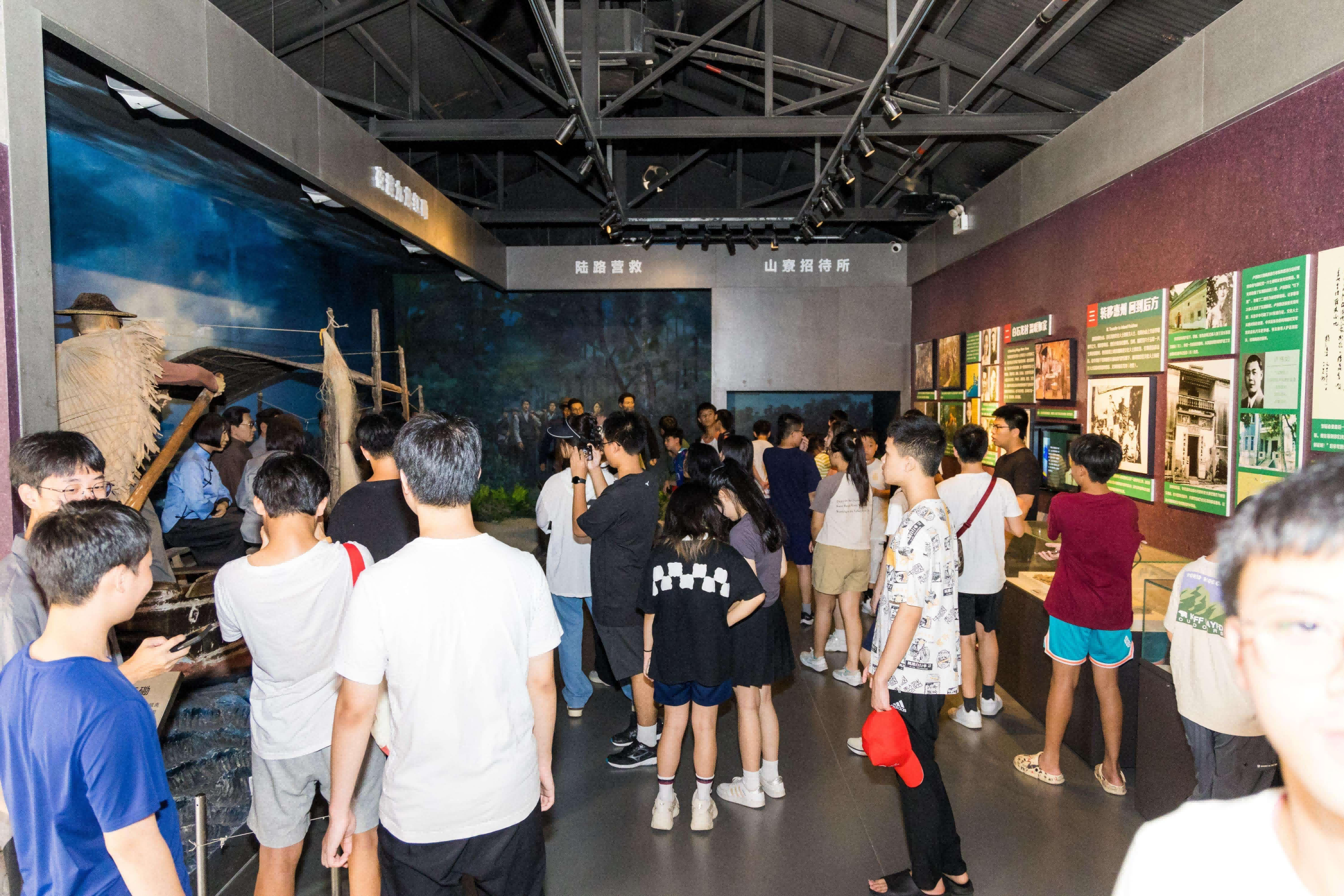 同聚湾区,共创未来,龙华区港澳青少年归心营活动燃动夏日!