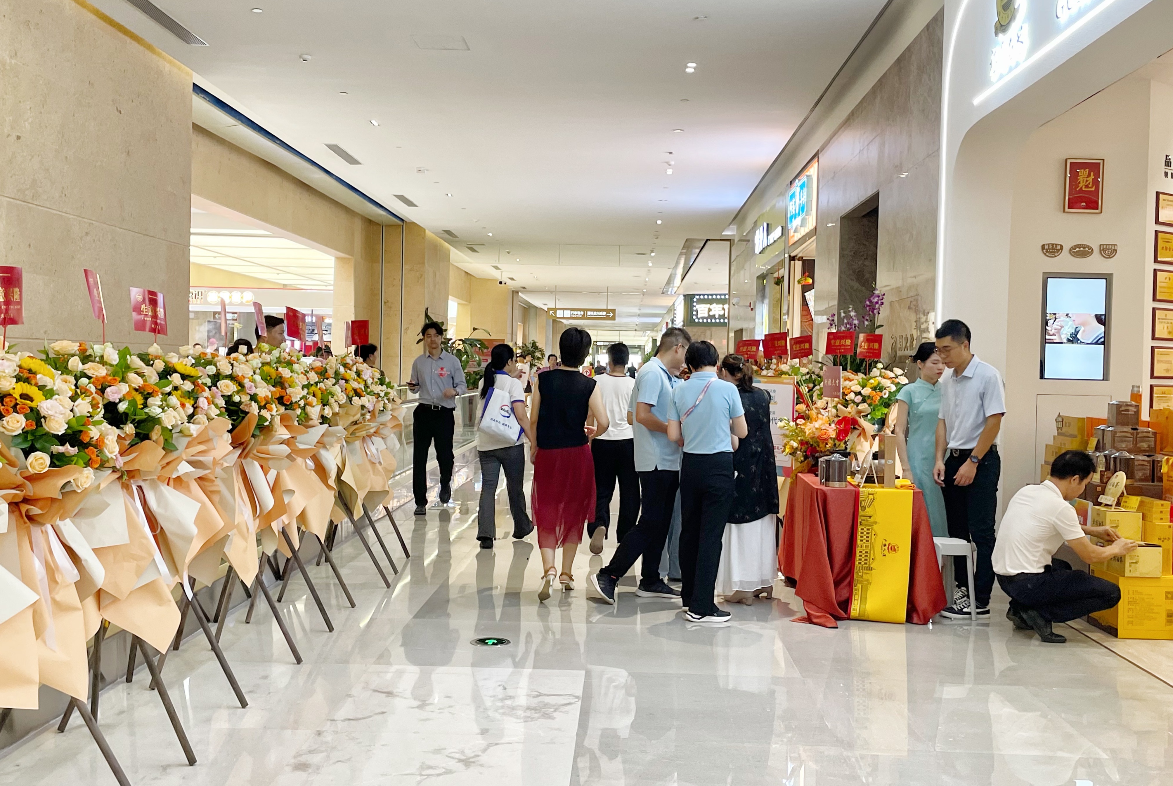 打造“大桥服务区” 港珠澳大桥珠海口岸商业综合体开业