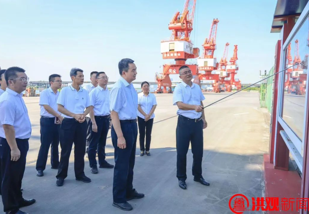 李红军深入一线 调研经济高质量发展情况