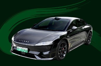 【一刀不剪】智驾面对复杂路况：智界S7不如问界M7？！｜凰家智车局