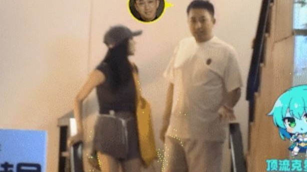 狗仔嘲讽于正是百万修图师 曝光其近照大肚腩明显封面图