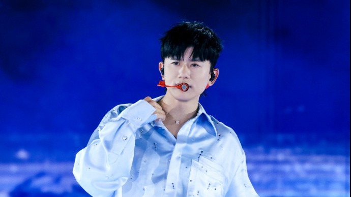 大半个娱乐圈都去了张杰演唱会，谢娜、宋丹丹、戚薇李承铉夫妻、王源…封面图