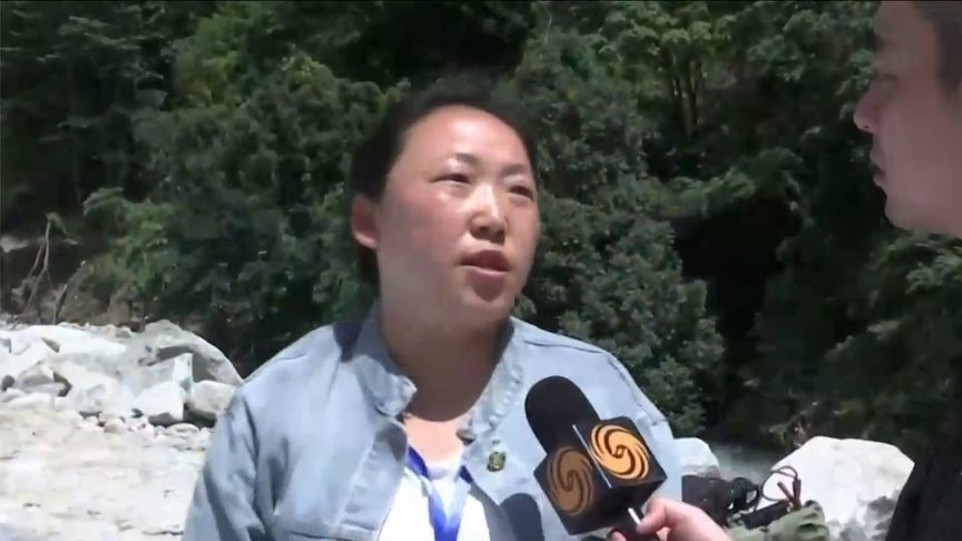 康定村民忆泥石流发生瞬间：气浪冲起来跟房子一样高，奔走叫醒邻居