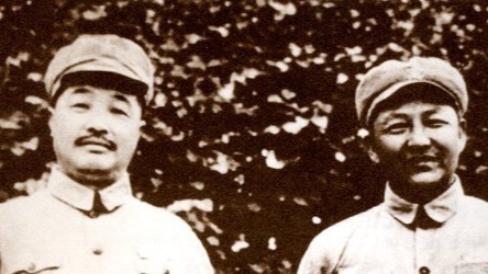 参谋长劝告贺龙打仗时不要冲在最前面，贺龙：当兵的人还能怕子弹？