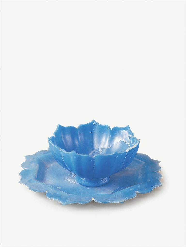 莲花形玻璃托盏