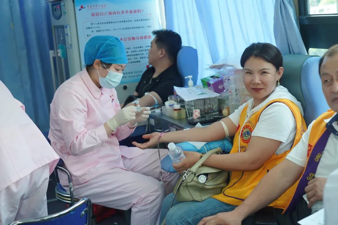 温馨工程 红色行动 中国狮子联会青岛代表处助力无偿献血