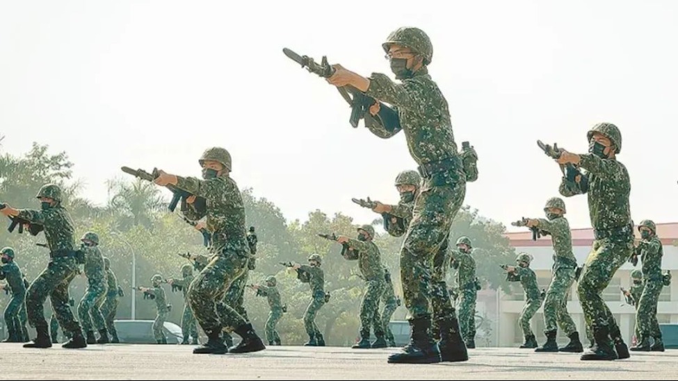 相當諷刺！臺軍樂隊竟在抗日英雄主場，演奏日本軍歌