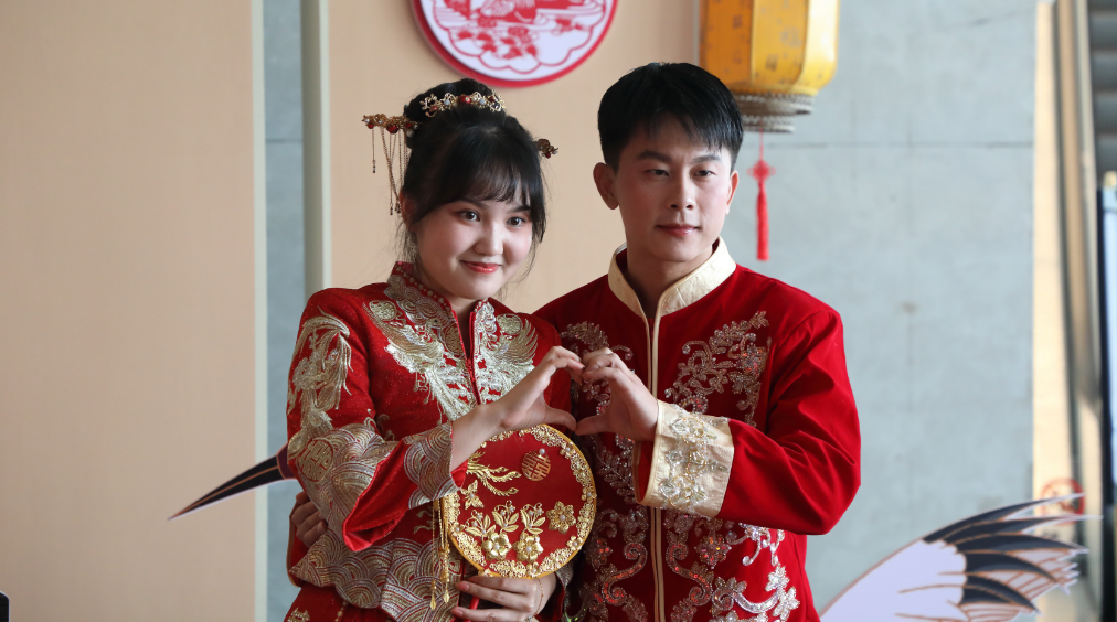 永修吴城集体婚礼。陈子晗/摄