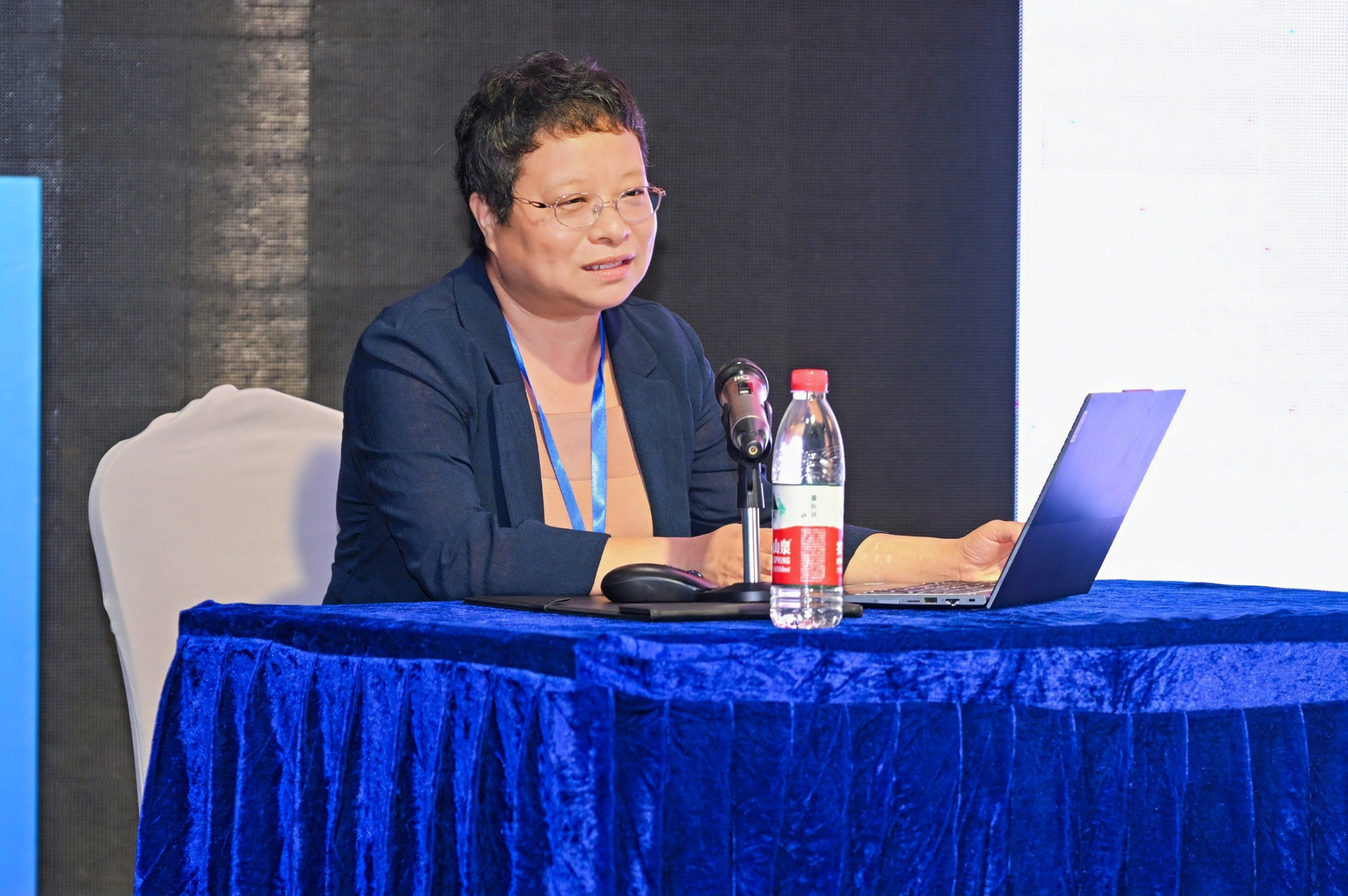 (国家发展改革委经济研究所所长 郭春丽)