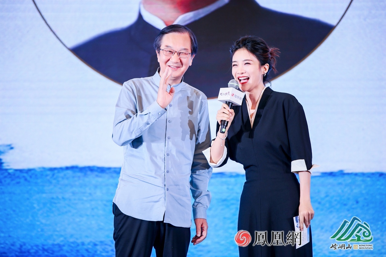 著名文化学者、国际易学联合会名誉会长张其成参加华人国学大典崆峒系列活动。