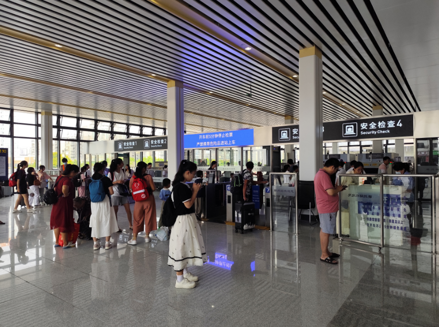 赣州火车站新站房正式启用 总候车面积增加1128平方米