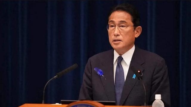 日本政坛变天，岸田文雄出局，新首相浮现，中方4字定调大局