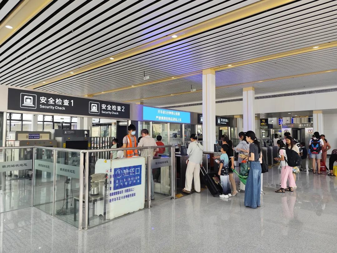 赣州火车站新站房正式启用 总候车面积增加1128平方米