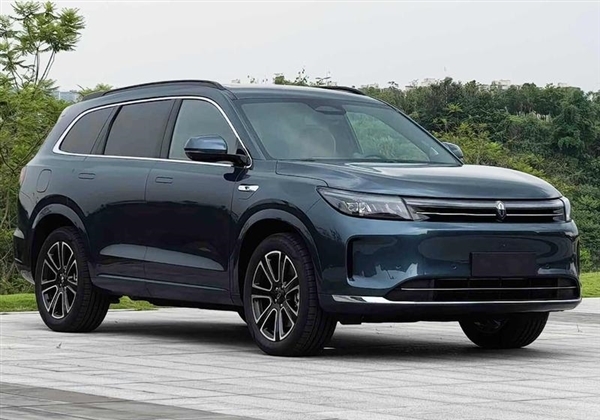 配华为ADS基础版 问界新M7 Pro开售 余承东:超越行业的视觉智驾