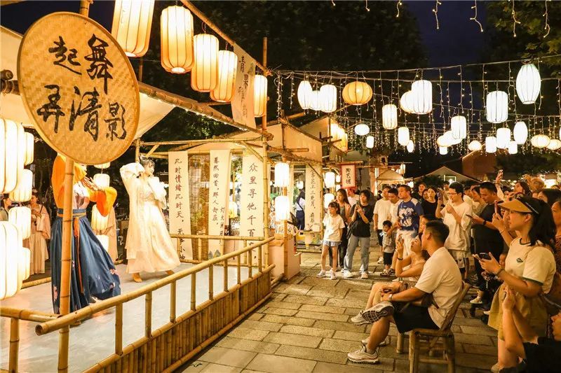"清凉"消费"热力"十足 常州在"球馆夜市"间探寻市场新增量