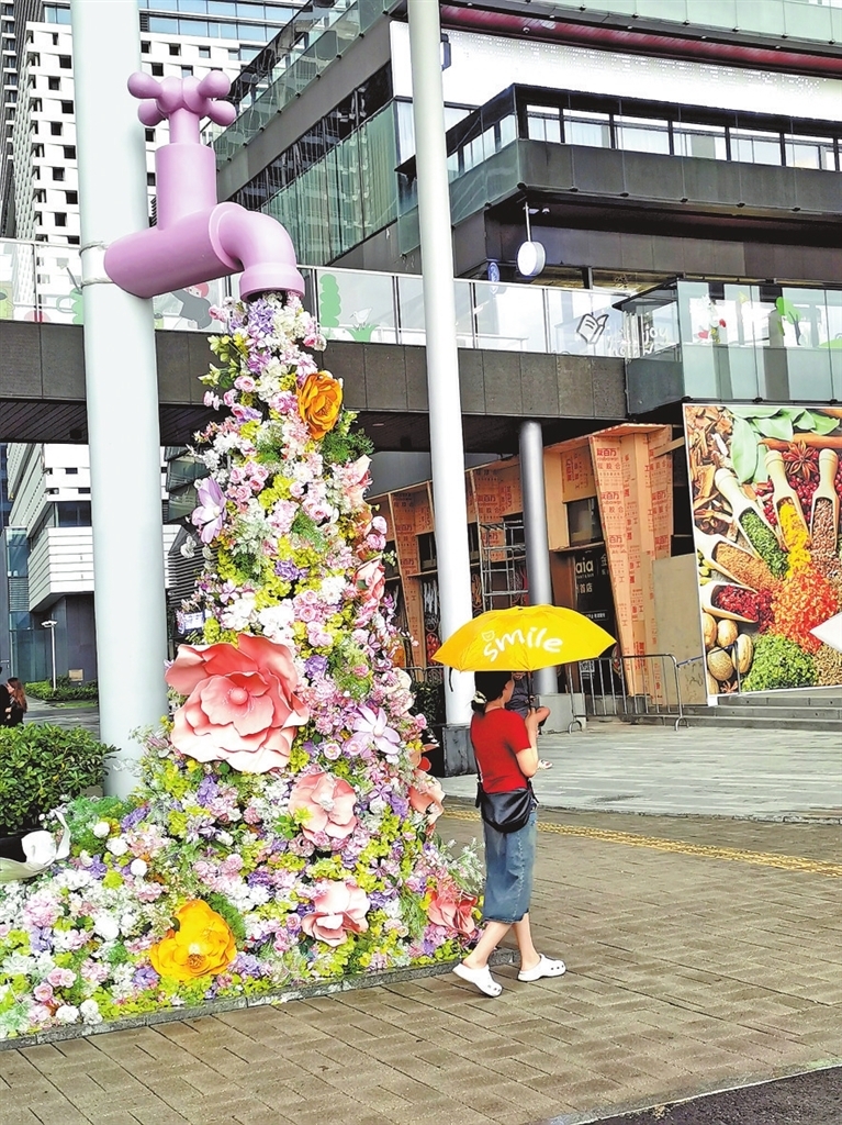 郑州银泰inpark一角。（记者 胡舒彤 摄）