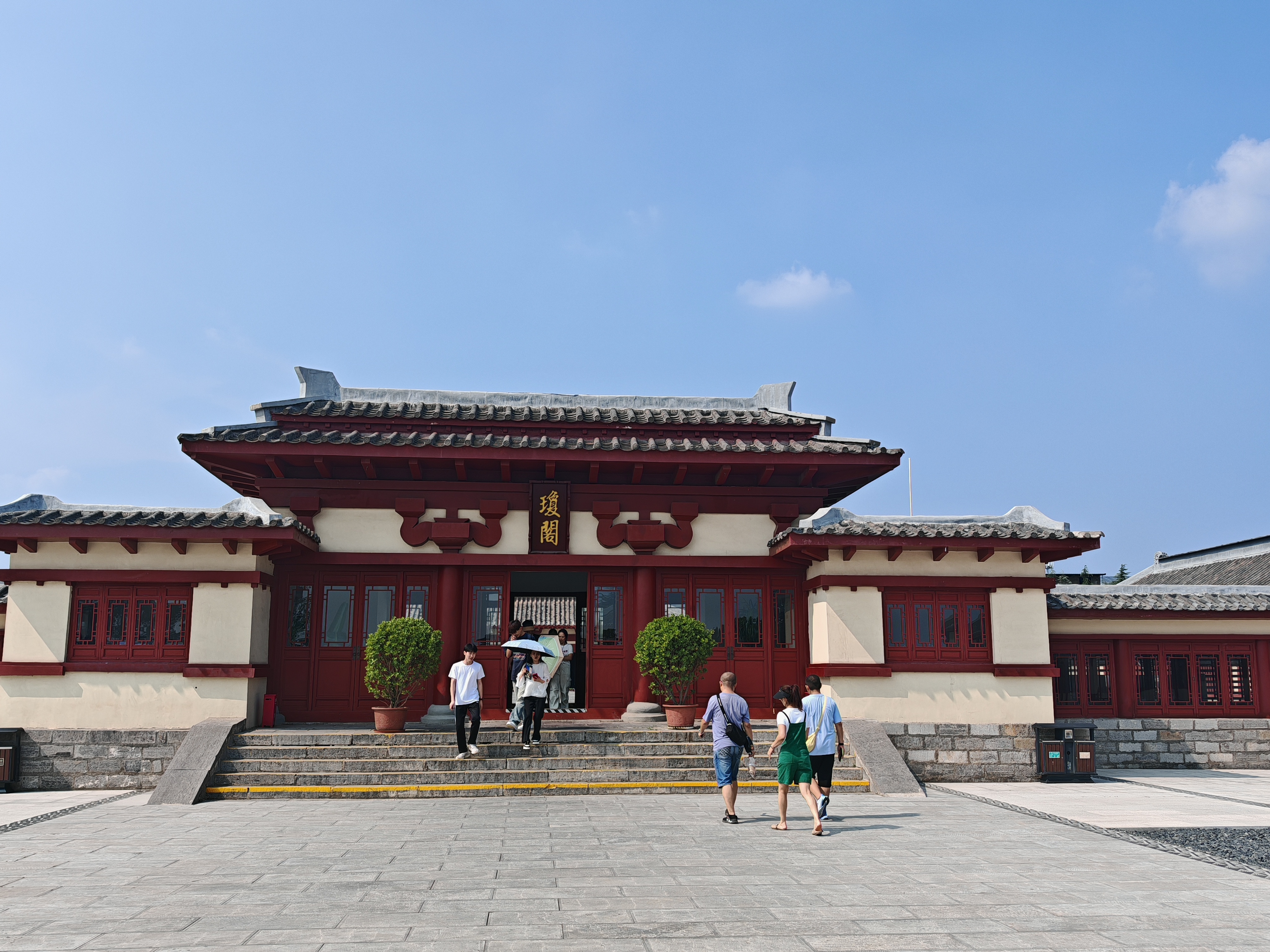 何以中国 行走河南|洛阳古墓博物馆—国内最大最多最全的古墓葬博物馆