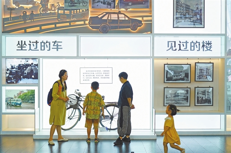 南昌：参观市规划展示中心 了解英雄城（图）
