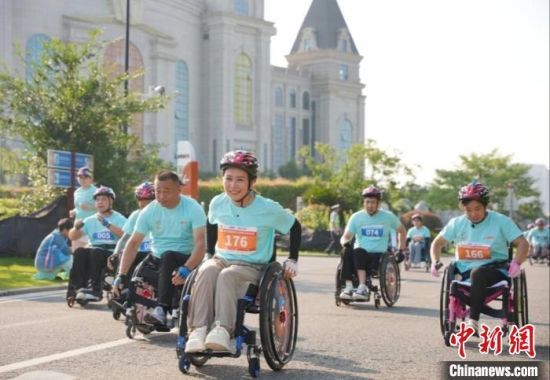 比赛现场。　段军民 摄