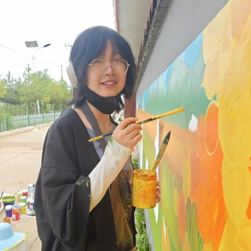 艺术学院21级环艺班　蒋欣瑜