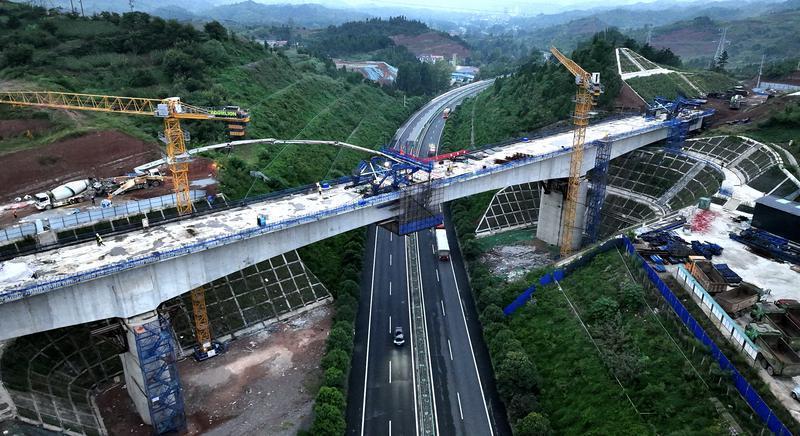 项目建设现场 西安铁路局供图