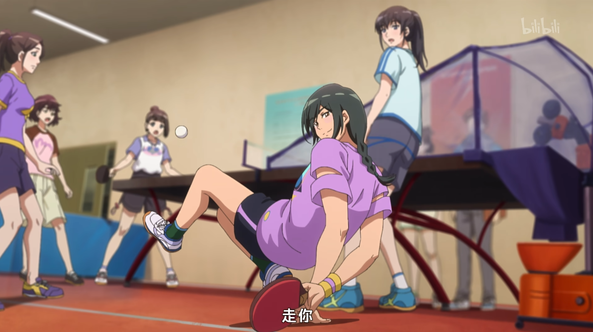 丁晓(中)
