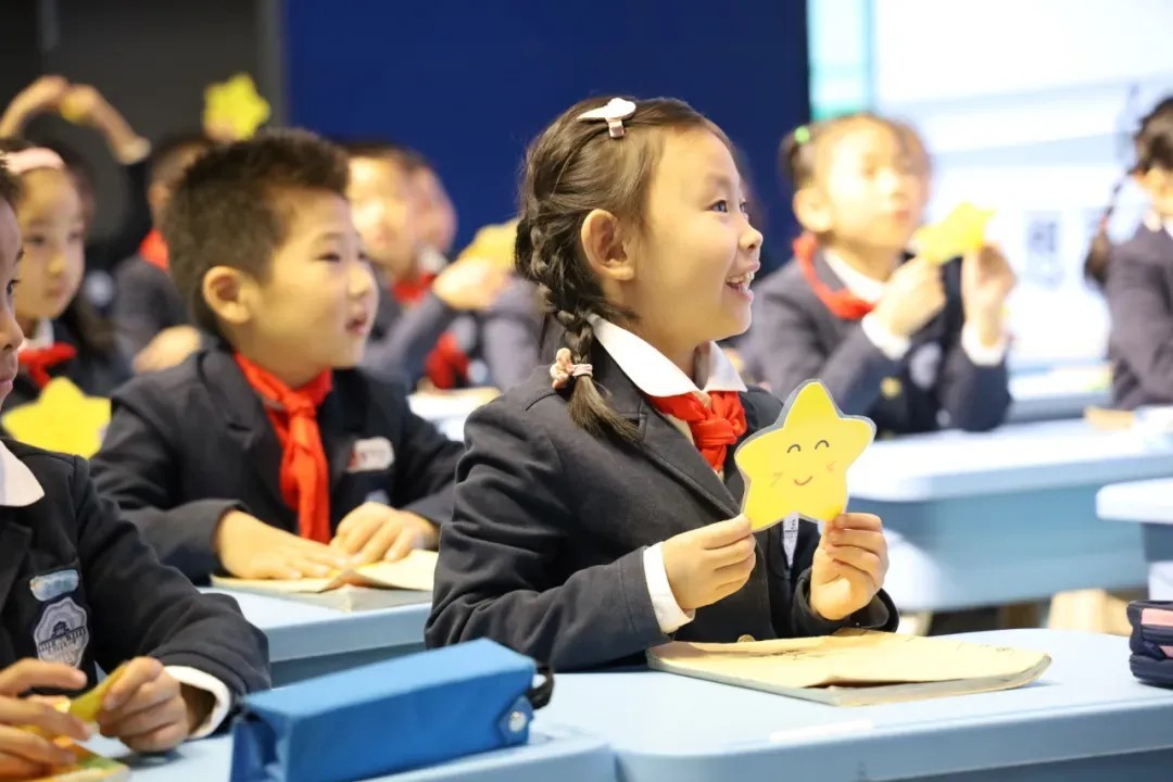 海亮科技携手学校获评“教育部2024智慧优秀案例”