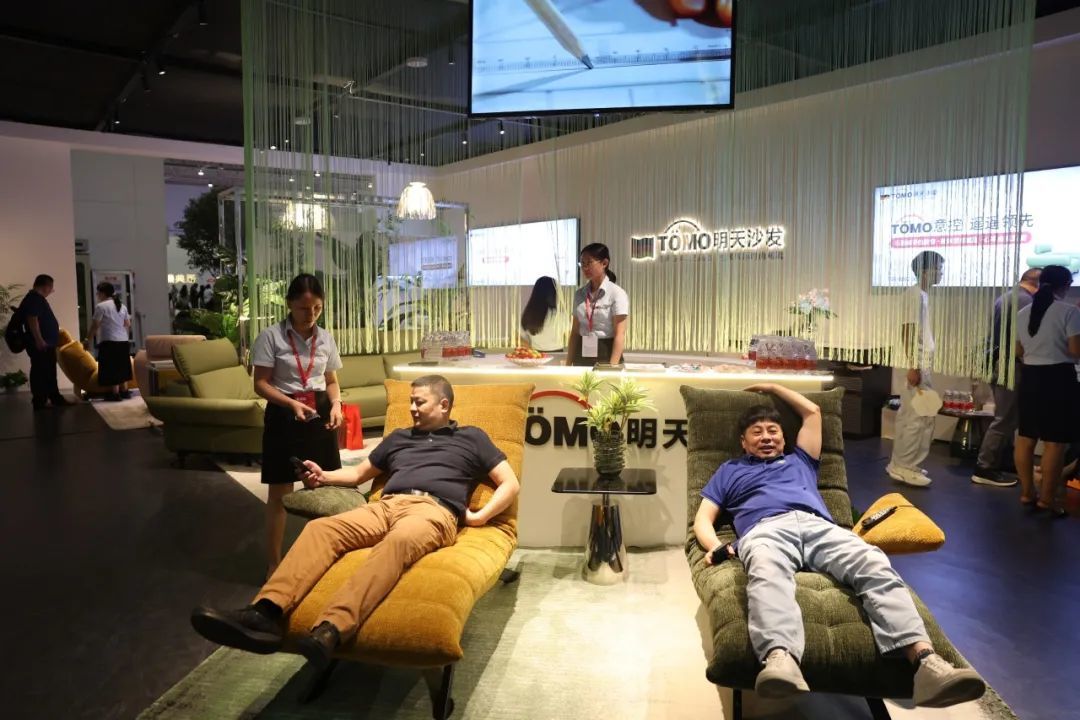 东莞“产地办展”再显魅力:2024国际设计周与名家具展盛况空前
