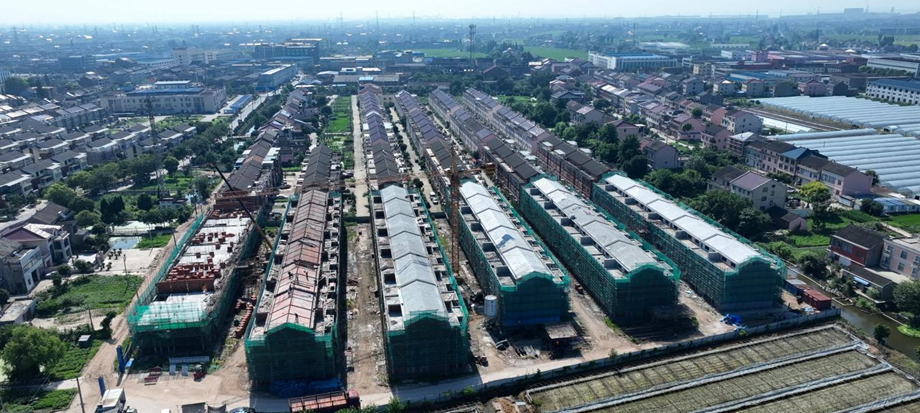 图为建设中的泥桥集中居住点。