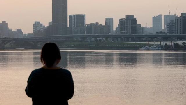 賴清德為選舉搞的購房政策失控！臺灣銀行出現錢荒，民眾貸不到款