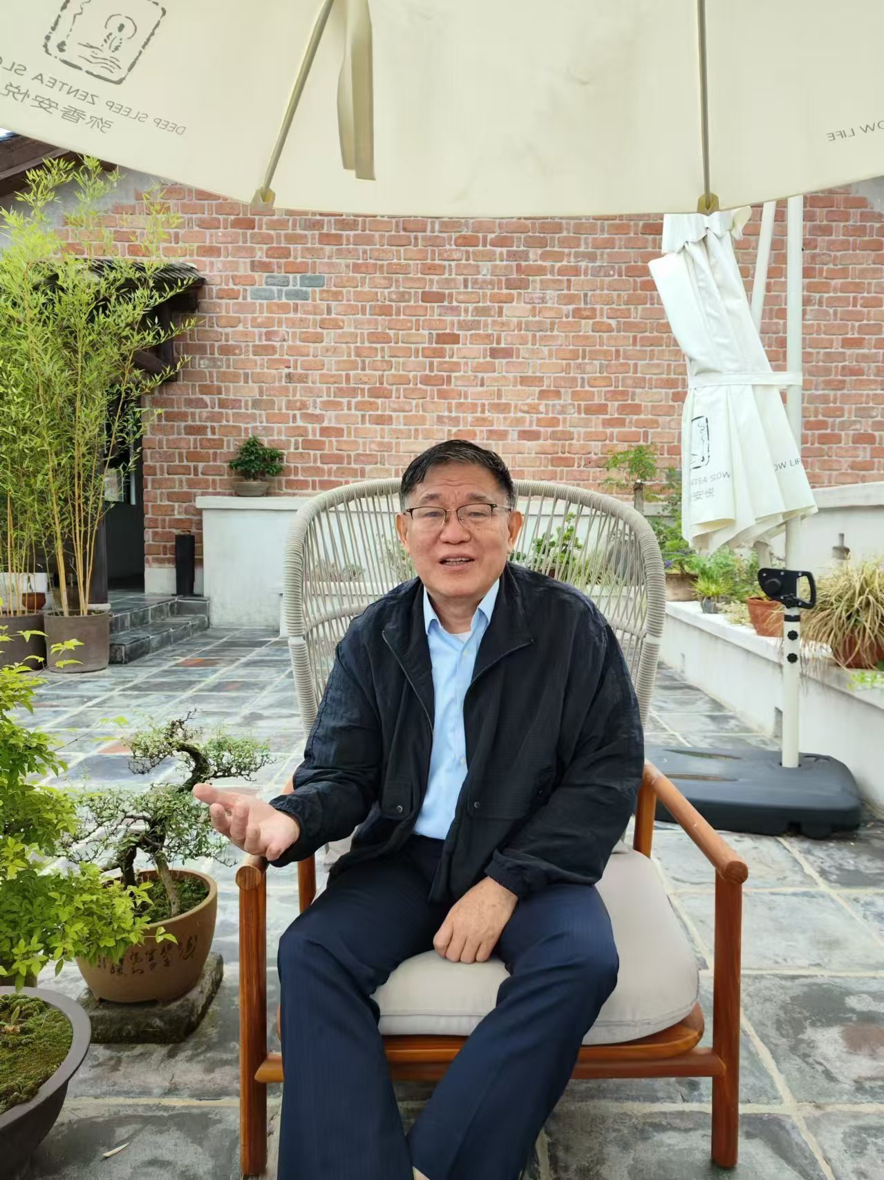 在活动间隙,张国刚接受凤凰网专访。