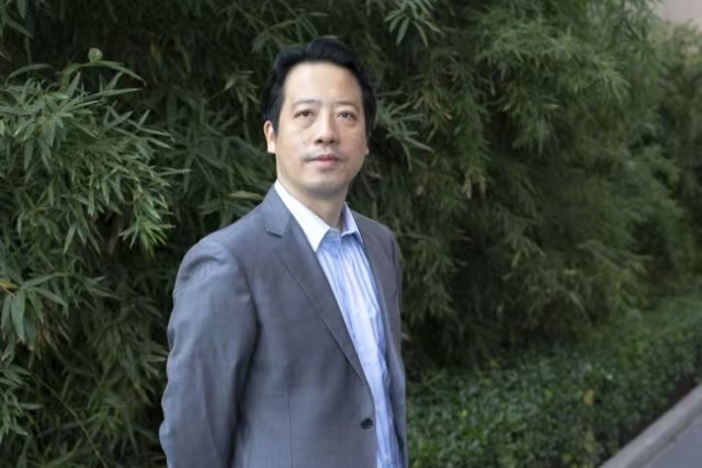 公益慈善咨询顾问、非营利组织管理博士 陆波